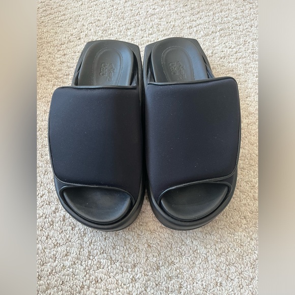 Gia Borghini Scuba Slides in Black Size 39 (U.S. 8.5-9) - Picture 4 of 9